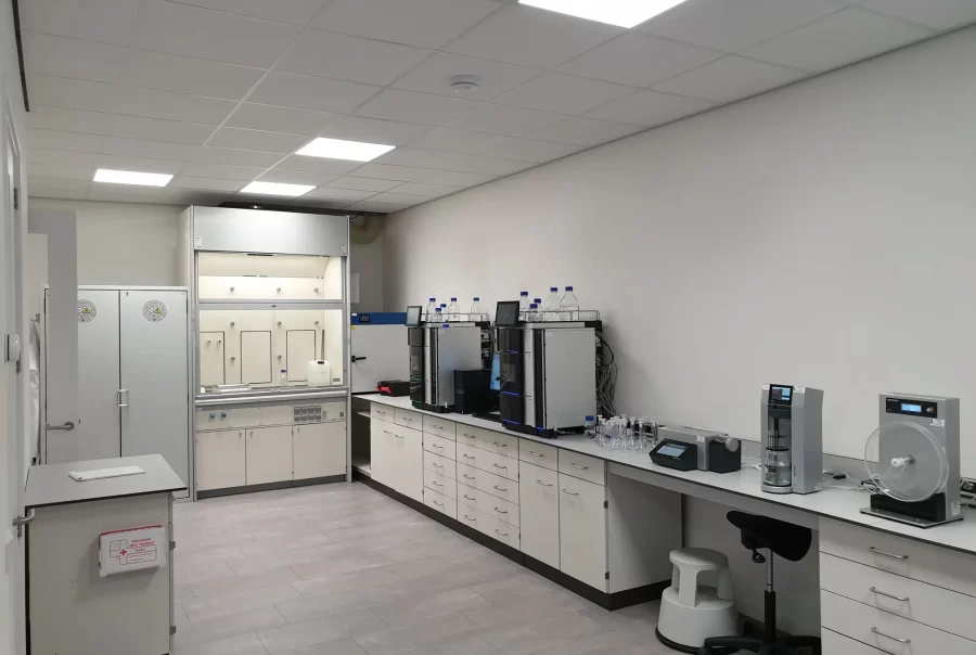 Laboratory pharma lab5 900x604