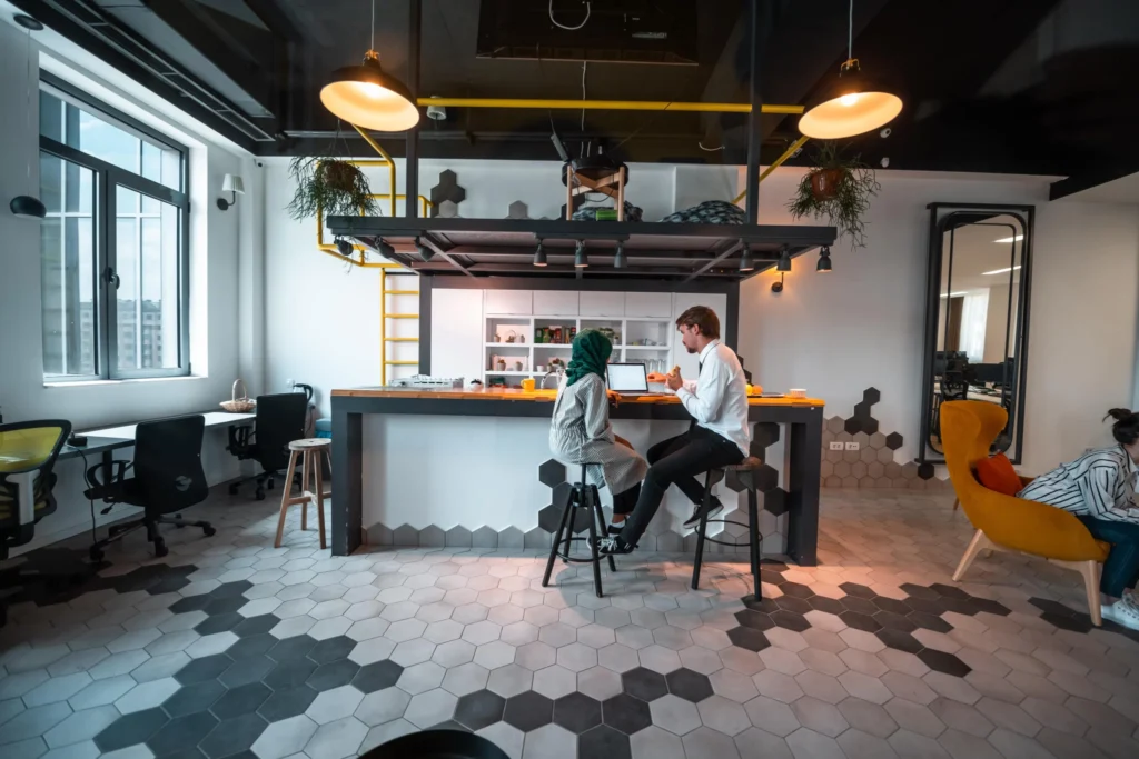 banner image min 1 2048x1365