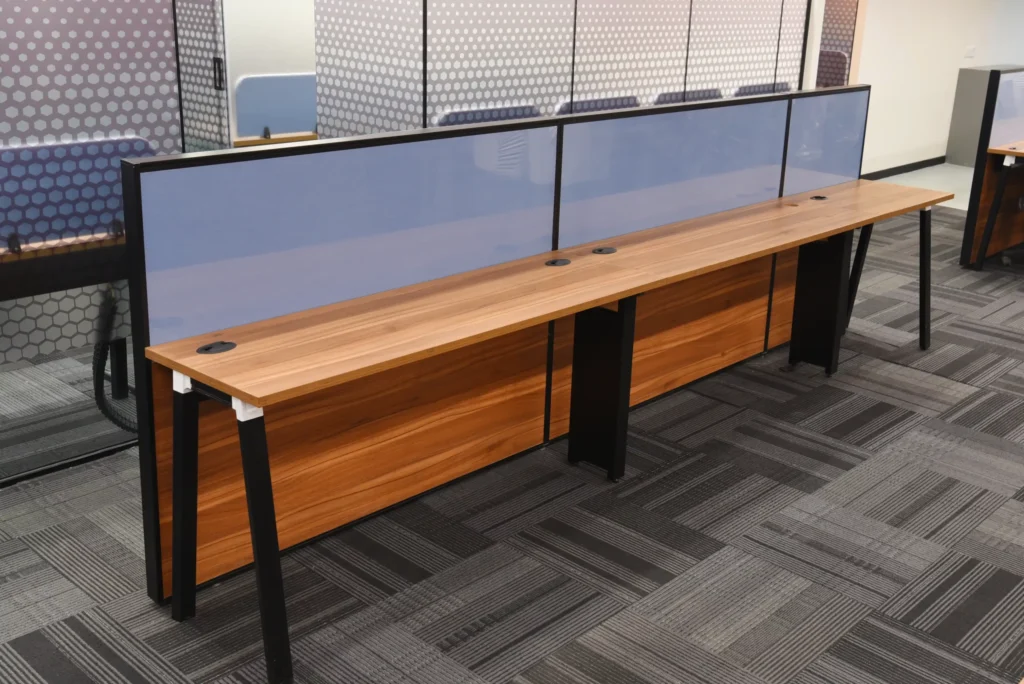 yessswork office desk with rectangle partition 2 scaled