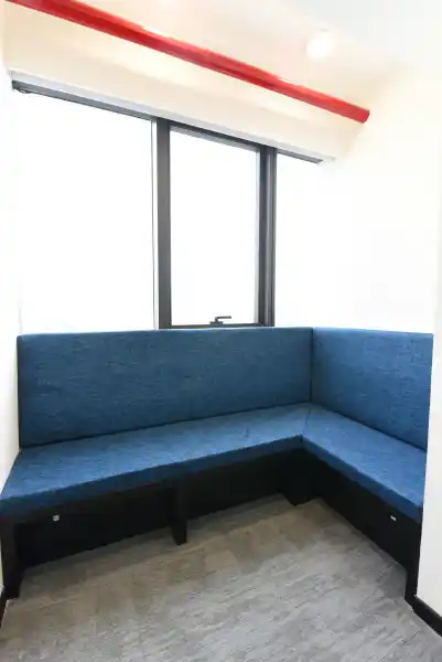 yesssworks pune coworking waiting area sofa photos